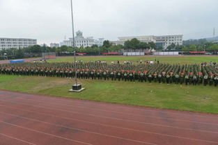 我校4600余名2014級(jí)新生接受軍訓(xùn)